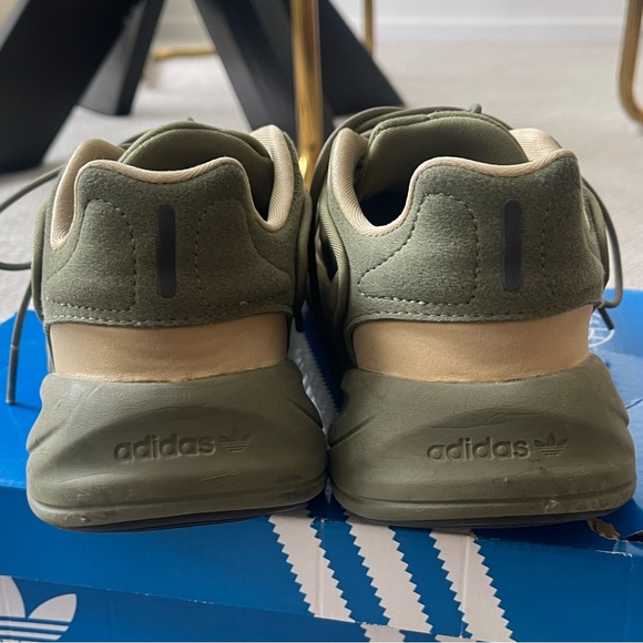 Adidas Green Ozelia Sneakers 💚 - Picture 4 of 7